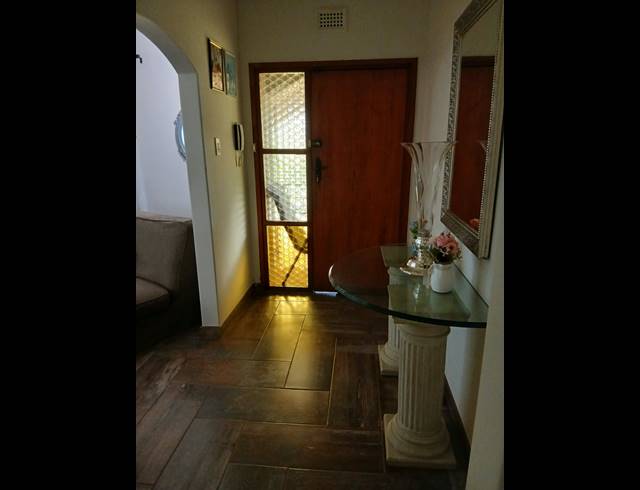 5 BEDROOM HOUSE FOR SALE IN FOREST HILLS